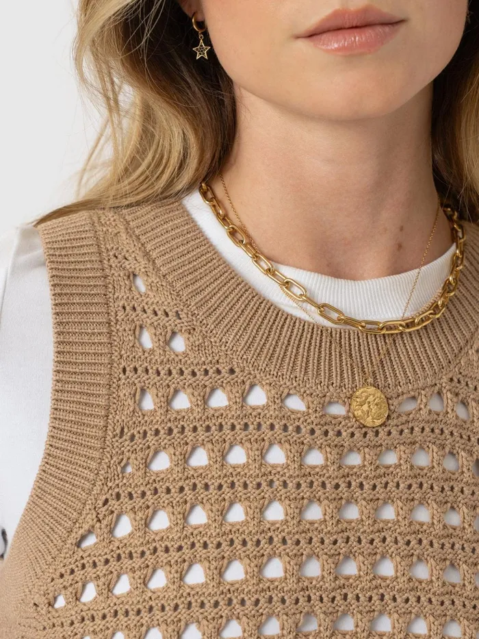 Adler Sleeveless Knit 8211 Camel Camel Women Saint And Sofia Knitwear
