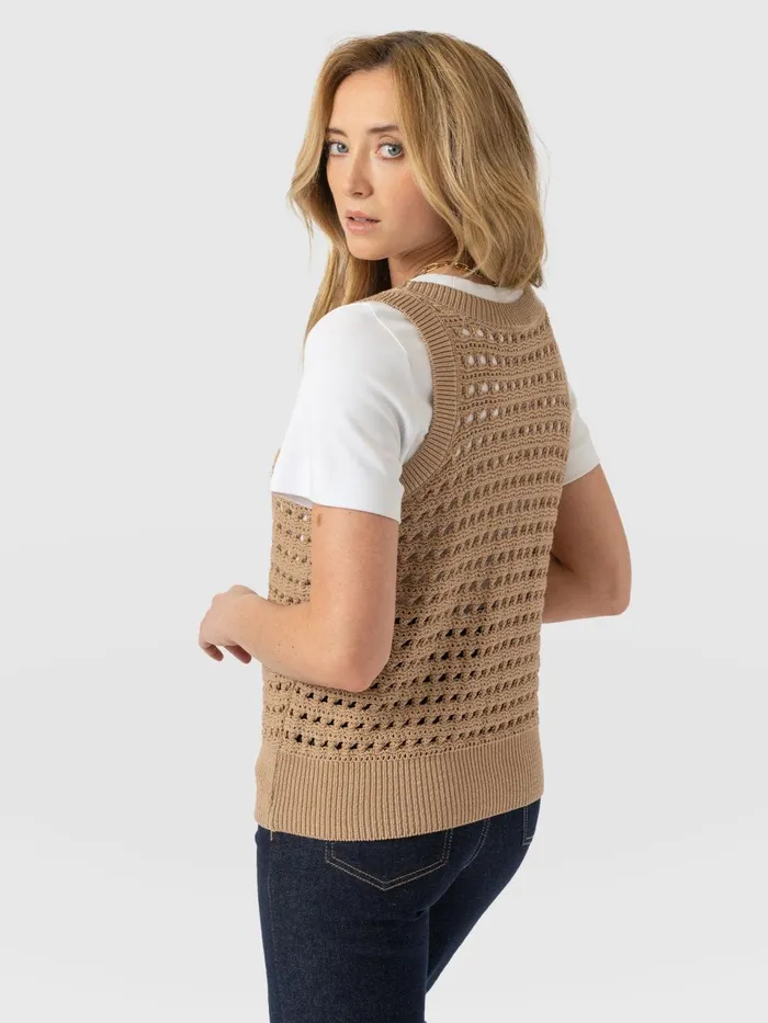 Adler Sleeveless Knit 8211 Camel Camel Women Saint And Sofia Knitwear