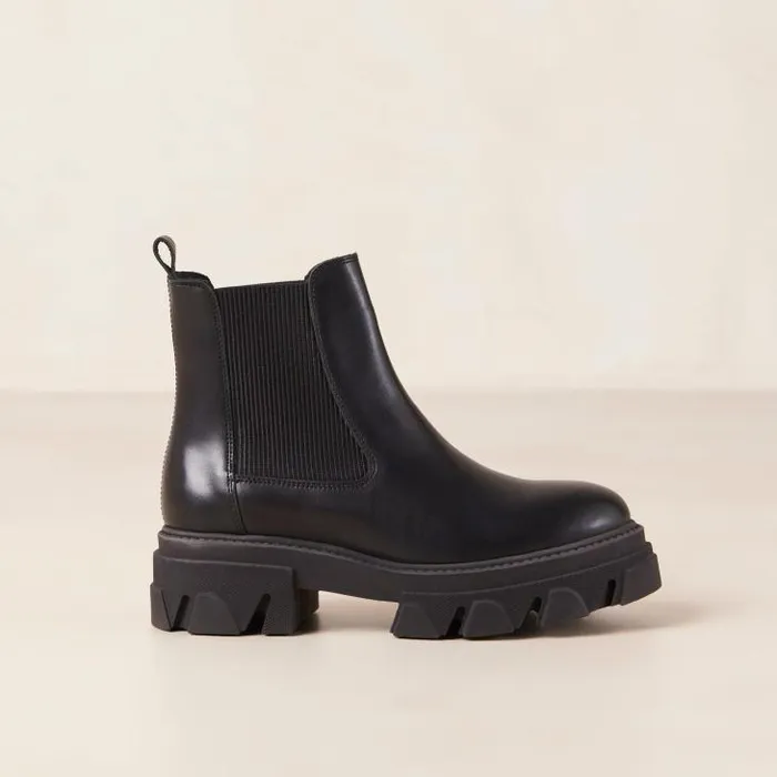 ALOHAS Boots Women Berenice 8211 Black Leather Chelsea Boots