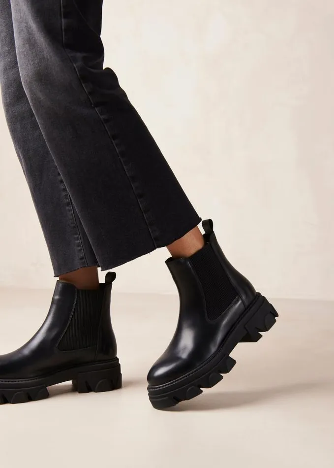 ALOHAS Boots Women Berenice 8211 Black Leather Chelsea Boots