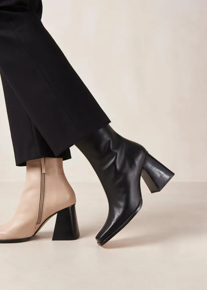 ALOHAS Boots Women South Bicolor 8211 Black And Beige Leather Boots