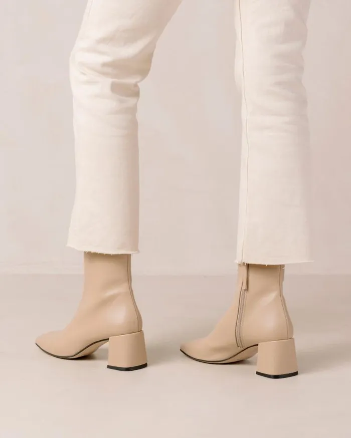 ALOHAS Boots Women Watercolor Tahini Beige