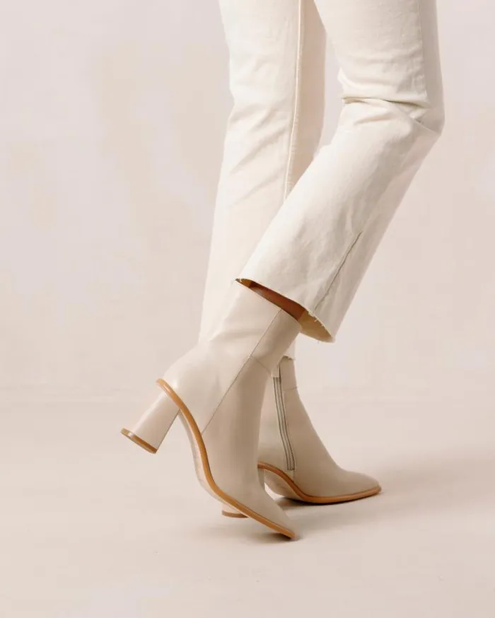 ALOHAS Boots Women West 8211 Cream And Beige Leather Boots