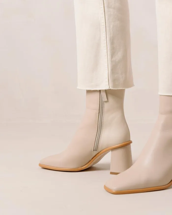 ALOHAS Boots Women West 8211 Cream And Beige Leather Boots
