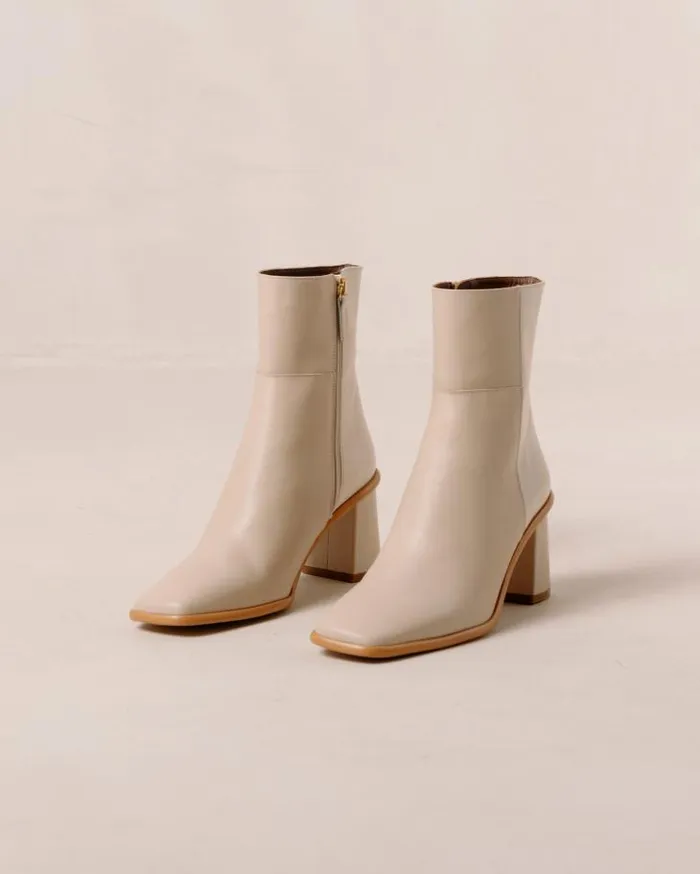 ALOHAS Boots Women West 8211 Cream And Beige Leather Boots