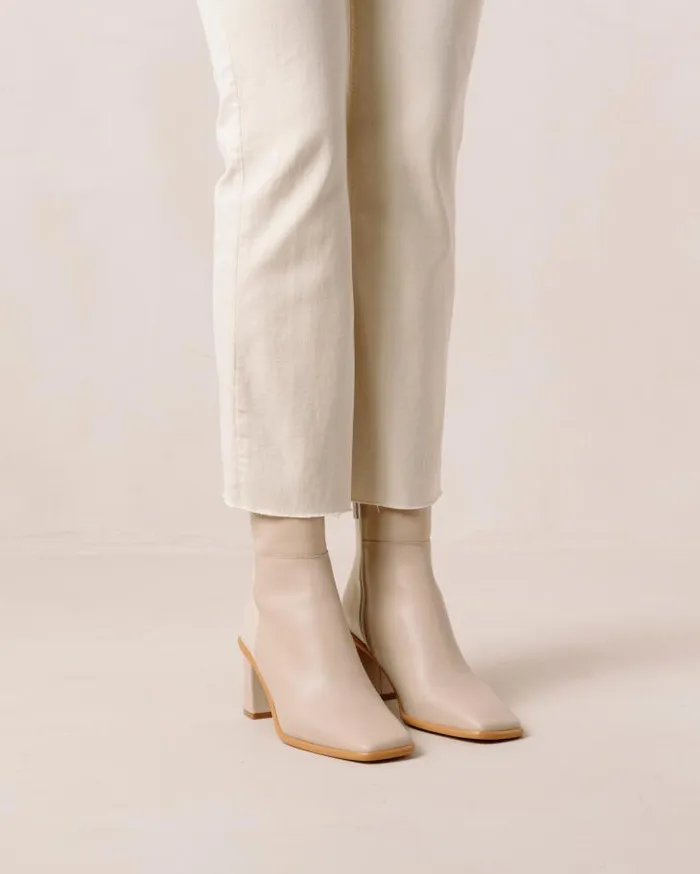 ALOHAS Boots Women West 8211 Cream And Beige Leather Boots