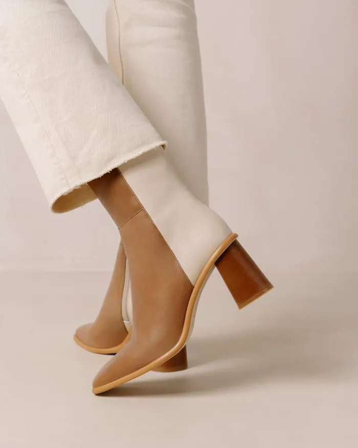 ALOHAS Boots Women West 8211 Cream And Brown Leather Ankle Boots