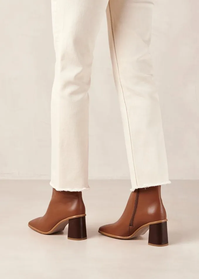 ALOHAS Boots Women West Cape Vintage 8211 Brown Leather Boots