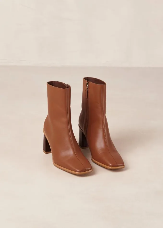ALOHAS Boots Women West Cape Vintage 8211 Brown Leather Boots