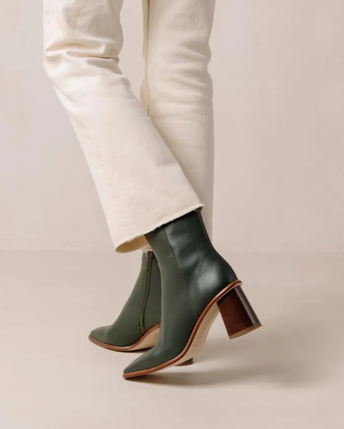 ALOHAS Boots Women West Vintage 8211 Dark Green Leather Boots