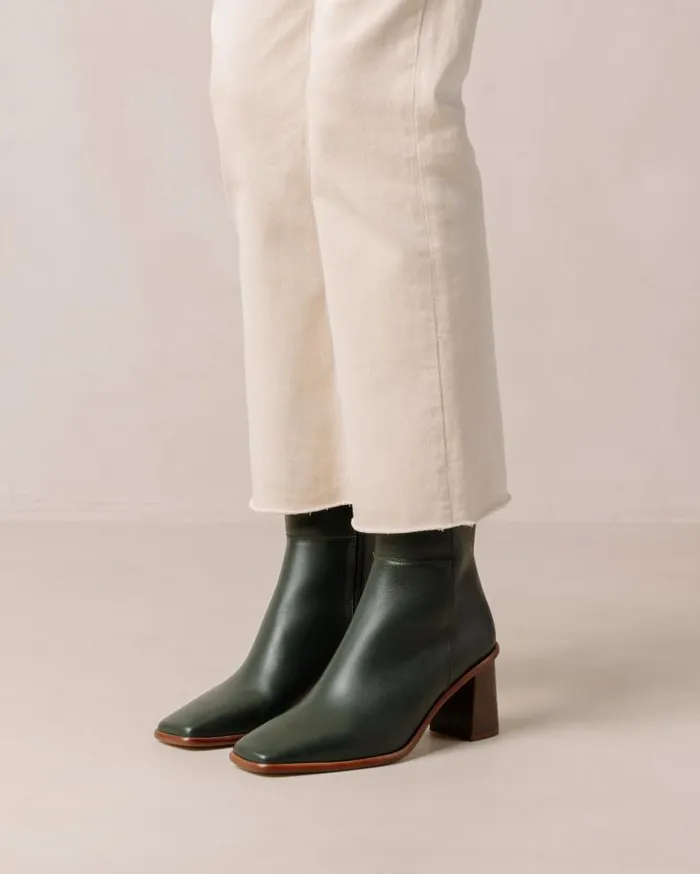 ALOHAS Boots Women West Vintage 8211 Dark Green Leather Boots