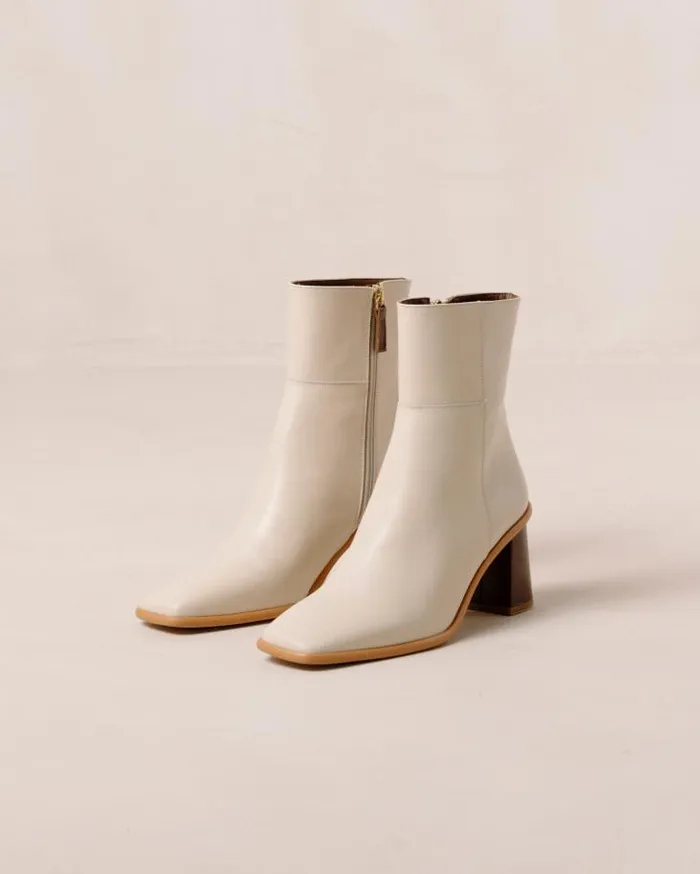 ALOHAS Boots Women West Vintage 8211 White Leather Boots