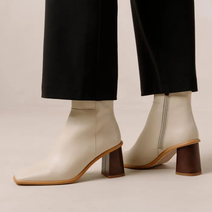 ALOHAS Boots Women West Vintage 8211 White Leather Boots