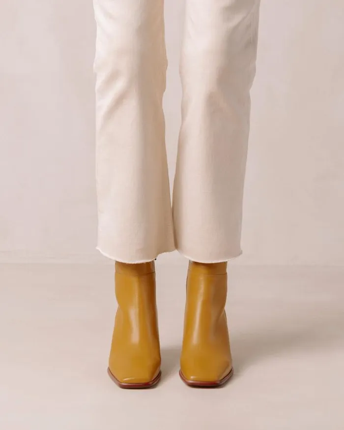 ALOHAS Boots Women West Vintage 8211 Yellow Leather Boots