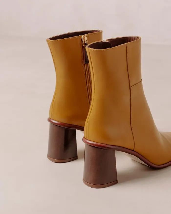 ALOHAS Boots Women West Vintage 8211 Yellow Leather Boots