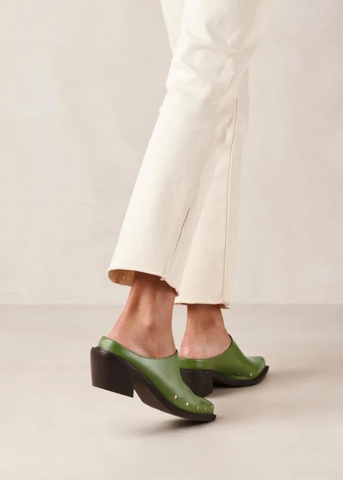 ALOHAS Clogs Women Lorenzo 8211 Green Leather Mules