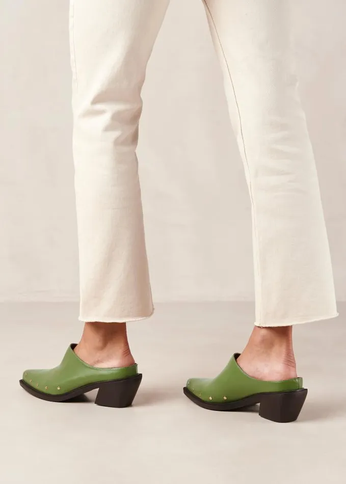 ALOHAS Clogs Women Lorenzo 8211 Green Leather Mules