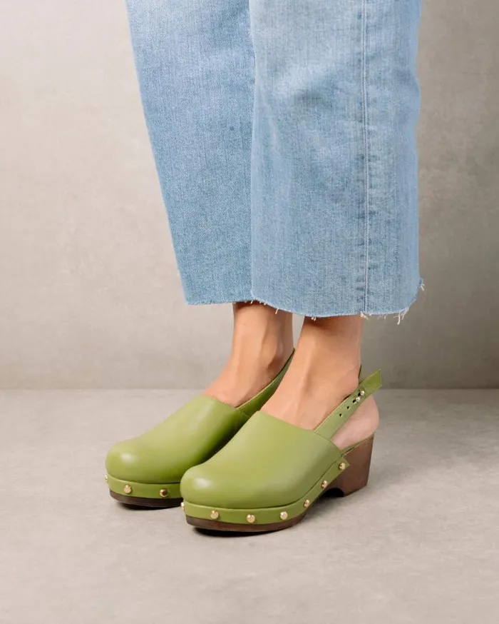 ALOHAS Clogs Women Vinyl 8211 Green Leather Clogs