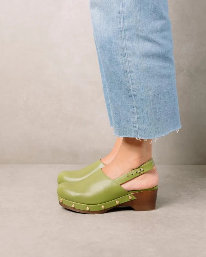 ALOHAS Clogs Women Vinyl 8211 Green Leather Clogs