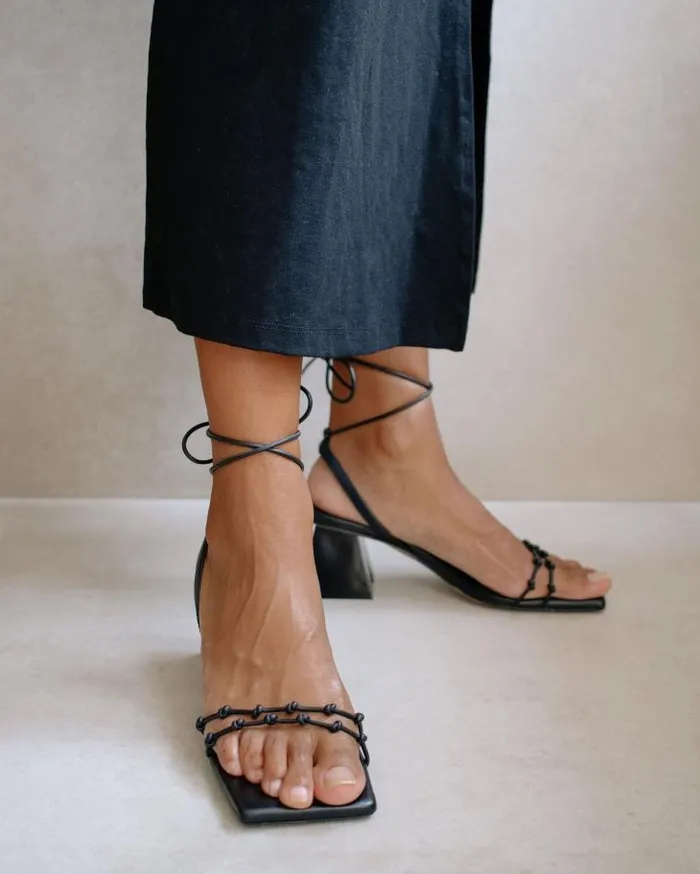 ALOHAS Heels Women Juniper 8211 Black Leather Sandals