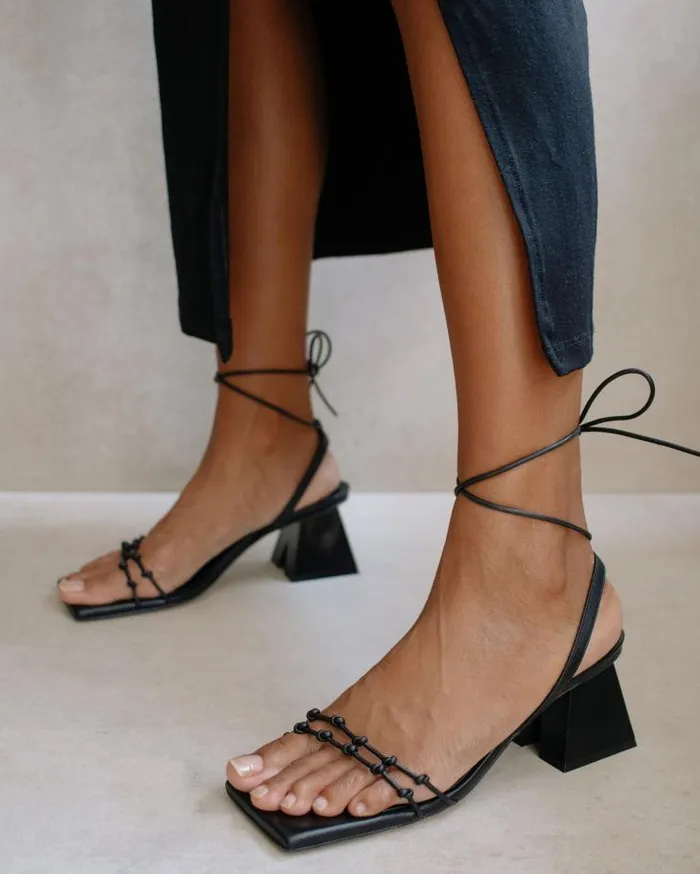 ALOHAS Heels Women Juniper 8211 Black Leather Sandals