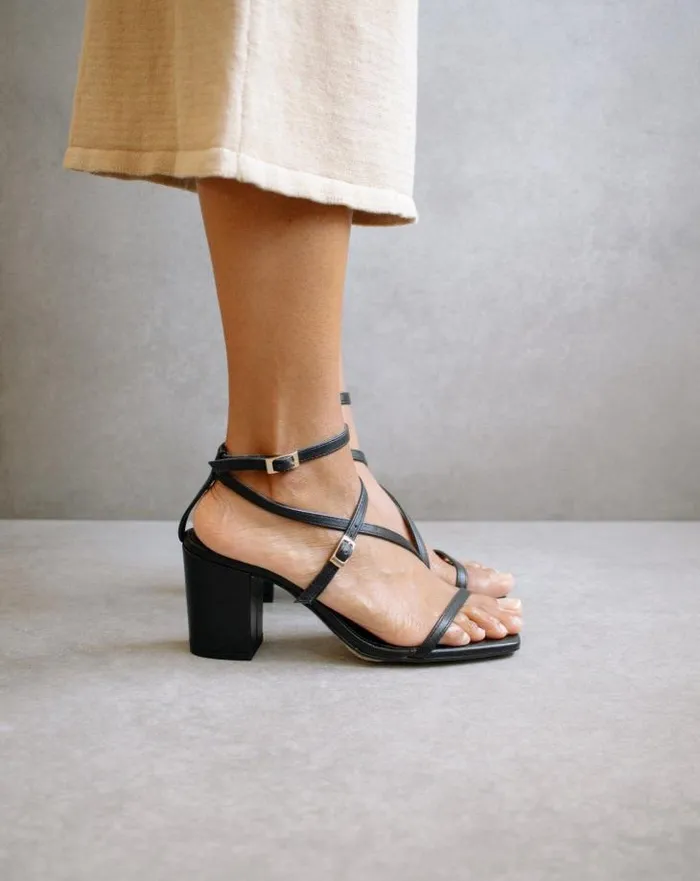 ALOHAS Heels Women Manhattan 8211 Black Leather Sandals