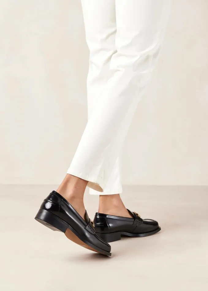 ALOHAS Loafers Women Elliot 8211 Black GoldChain Loafers