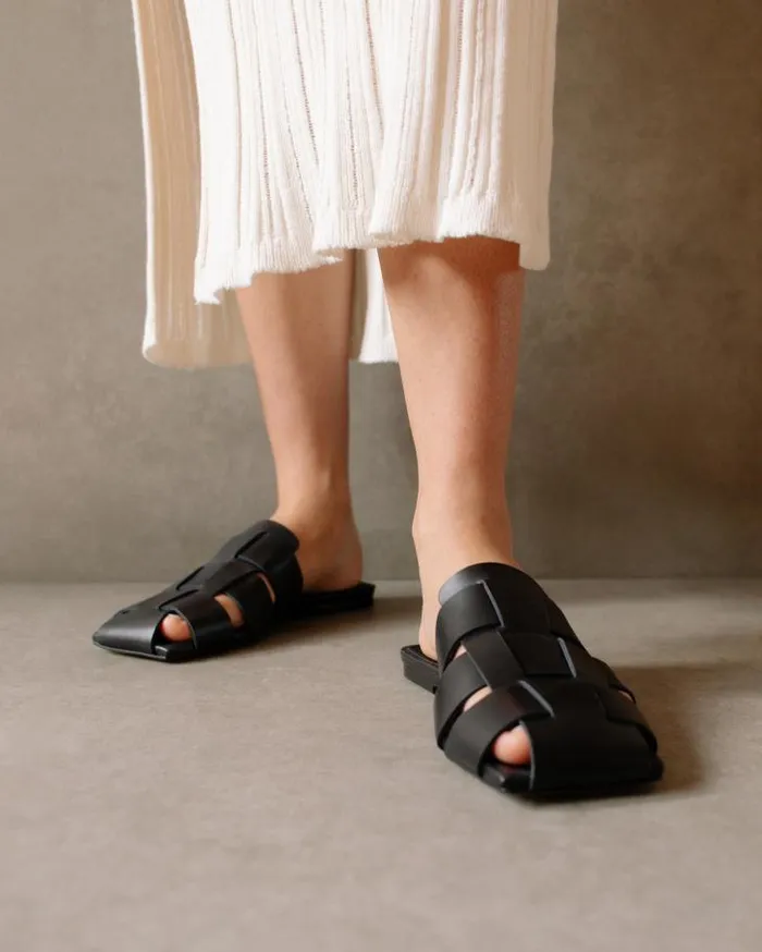 ALOHAS Mules Women Barney 8211 Black Leather Mules