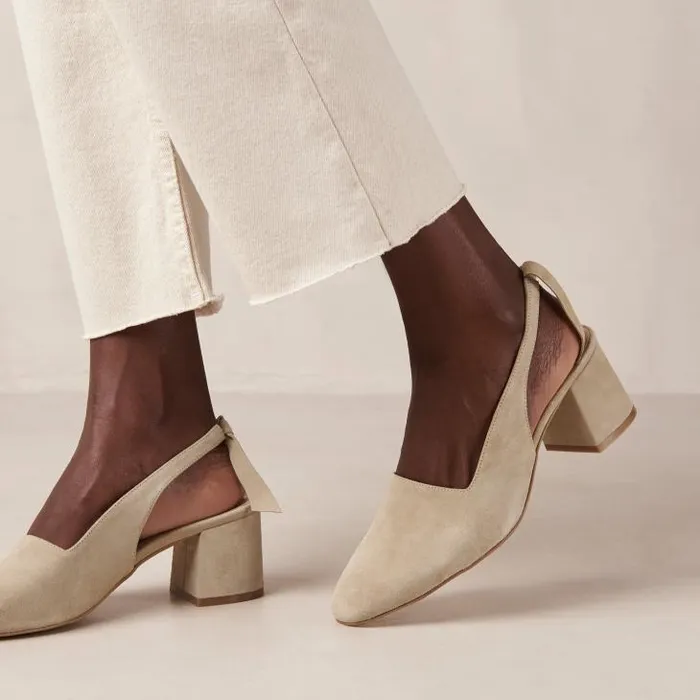 ALOHAS Mules Women Charlotte 8211 Beige Suede Pumps