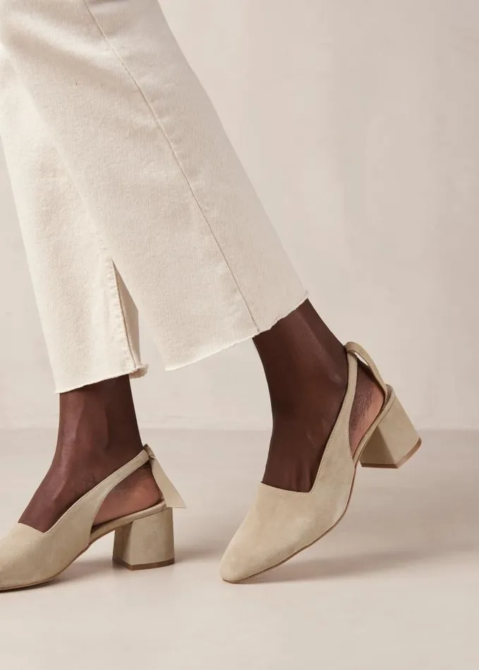 ALOHAS Mules Women Charlotte 8211 Beige Suede Pumps
