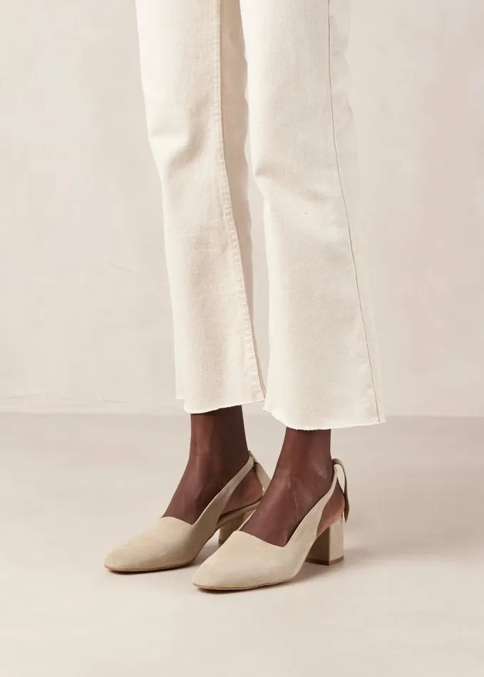 ALOHAS Mules Women Charlotte 8211 Beige Suede Pumps