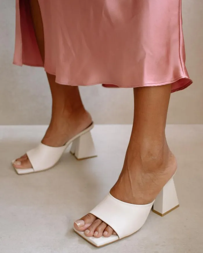 ALOHAS Mules Women Dune 8211 White Leather Sandals