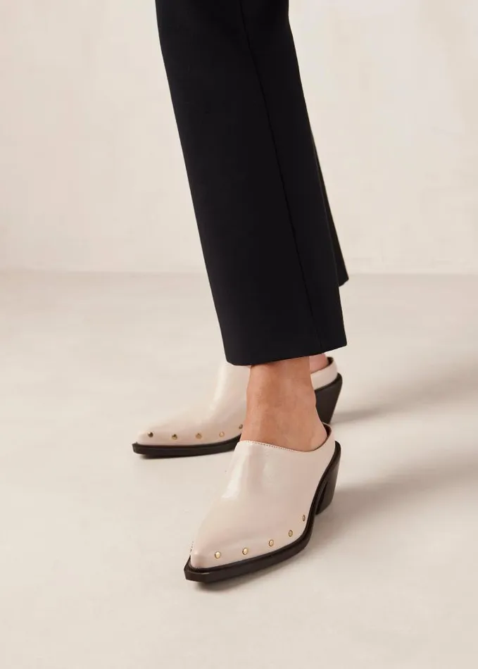 ALOHAS Mules Women Lorenzo 8211 Cream Leather Mules