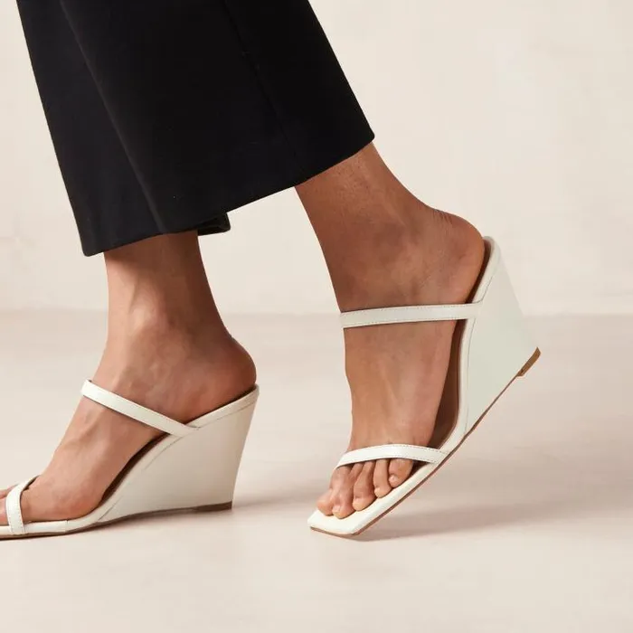 ALOHAS Mules Women Paixao 8211 Cream Wedge Mules