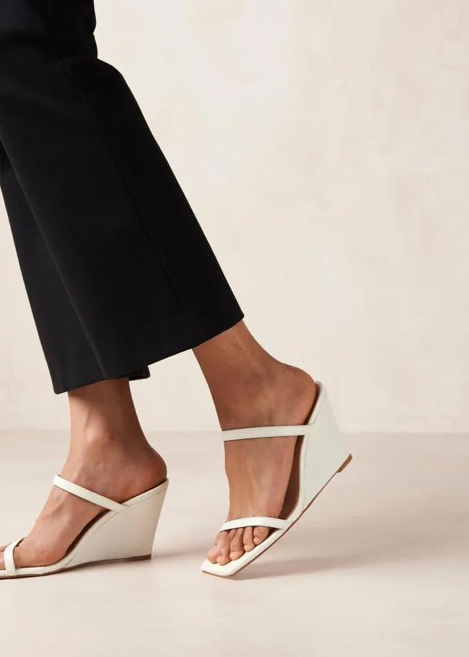 ALOHAS Mules Women Paixao 8211 Cream Wedge Mules