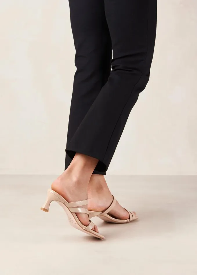 ALOHAS Mules Women Sonny 8211 Beige Vegan Leather Mules