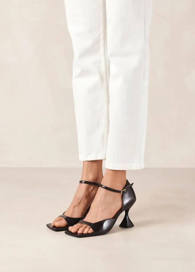 ALOHAS Pumps Women Beijos 8211 Black Patent Ankle Strap Heels