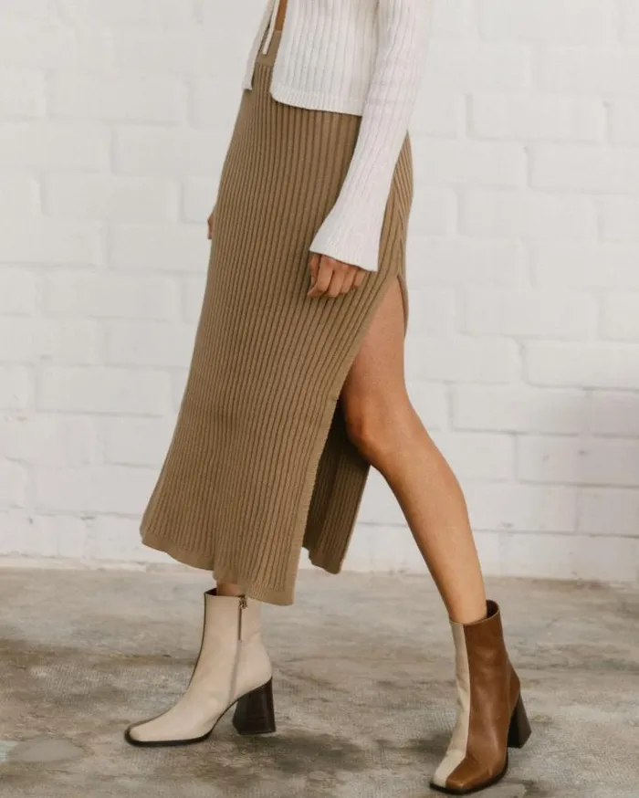 ALOHAS Skirts Women Wise 8211 Brown Knit Skirt