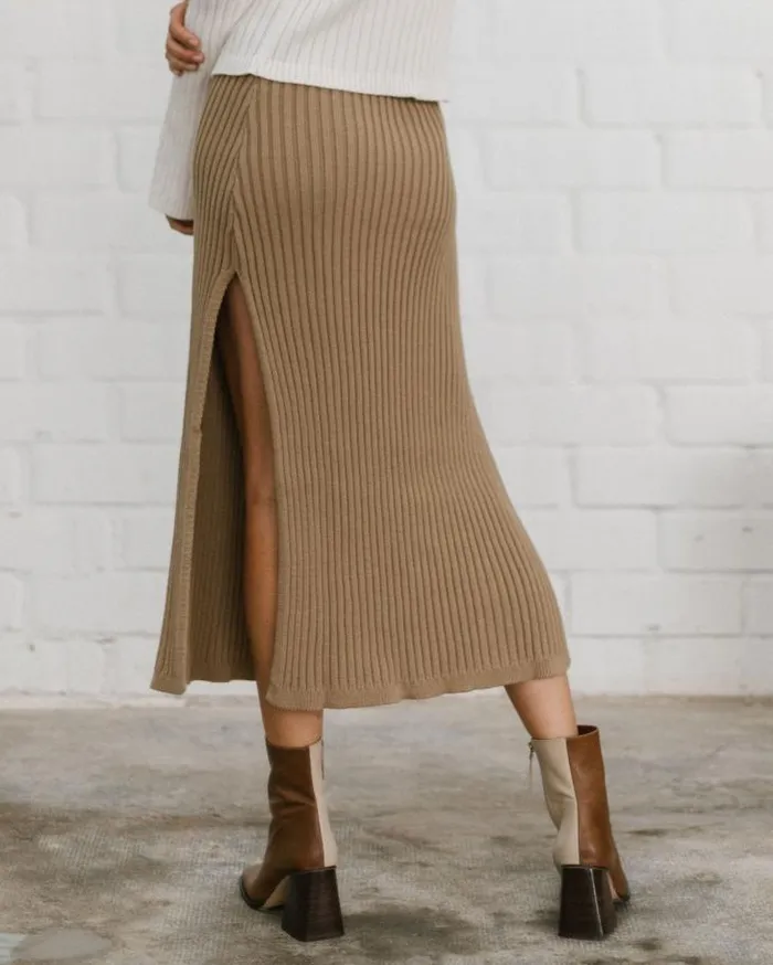 ALOHAS Skirts Women Wise 8211 Brown Knit Skirt