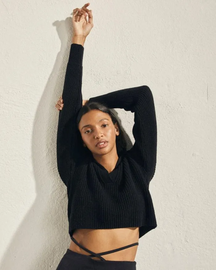 ALOHAS Sweaters and Cardigans Women Airliner 8211 Black Knit Top