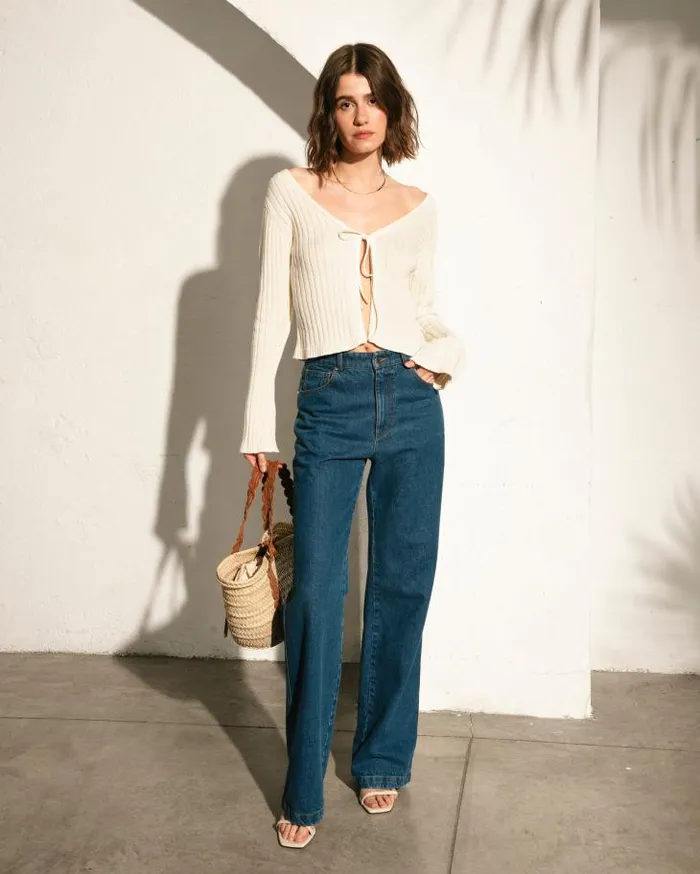 ALOHAS Tops Women Flirty Laced 8211 White Knit Top