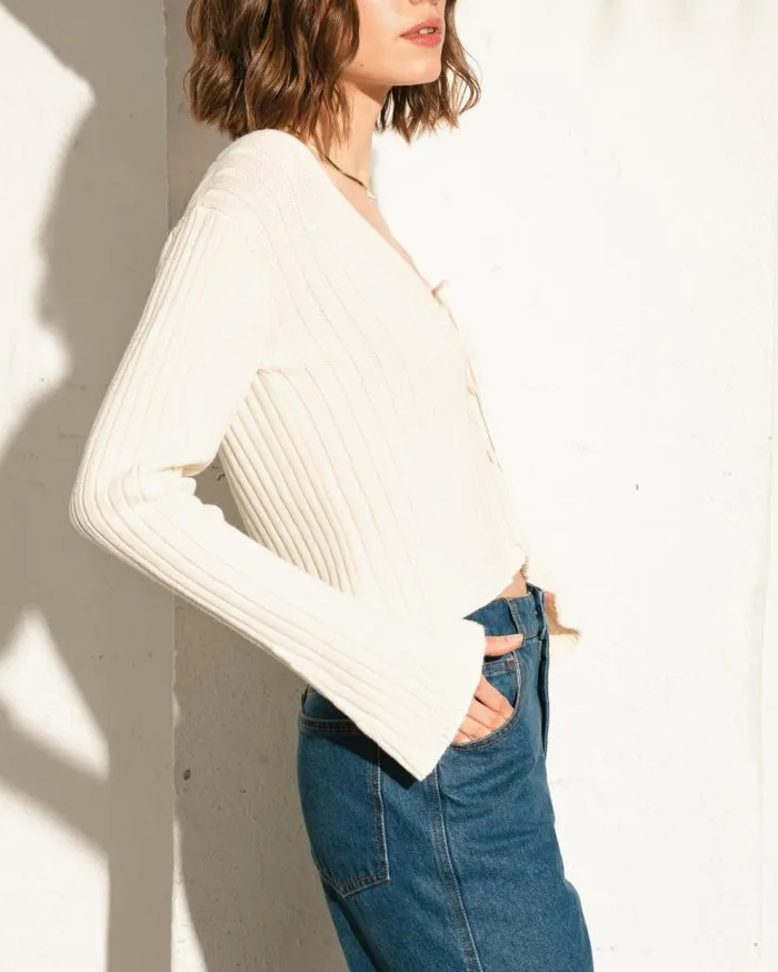 ALOHAS Tops Women Flirty Laced 8211 White Knit Top