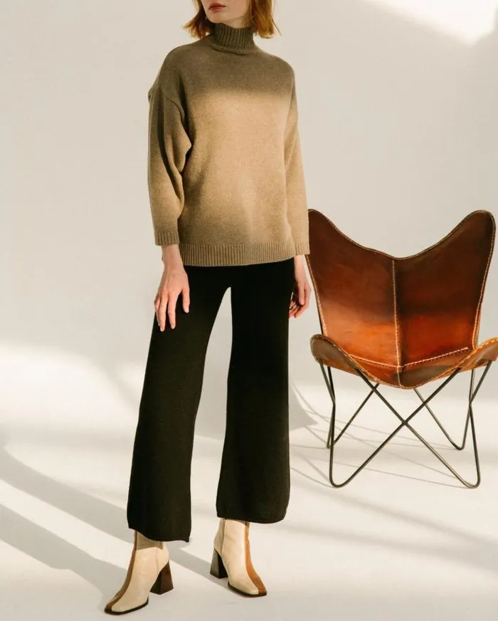 ALOHAS Tops Women Passenger 8211 Brown Knit Top