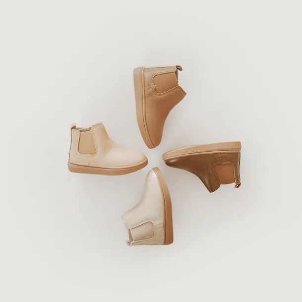 Baby Nisolo Baby Toddler and Kids Shoes Hard Sole Chelsea Boot Sand