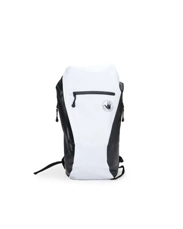 Body Glove Pumps Advenire 25L Waterproof Vertical RollTop Backpack 8211 White 8211 Boards Body Glove Pumps Advenire 25L Waterproof Vertical RollTop Backpack 8211 White 8211 Boards