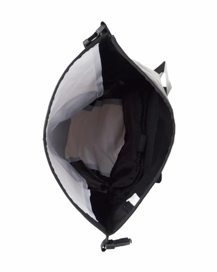 Body Glove Pumps Advenire 25L Waterproof Vertical RollTop Backpack 8211 White 8211 Boards