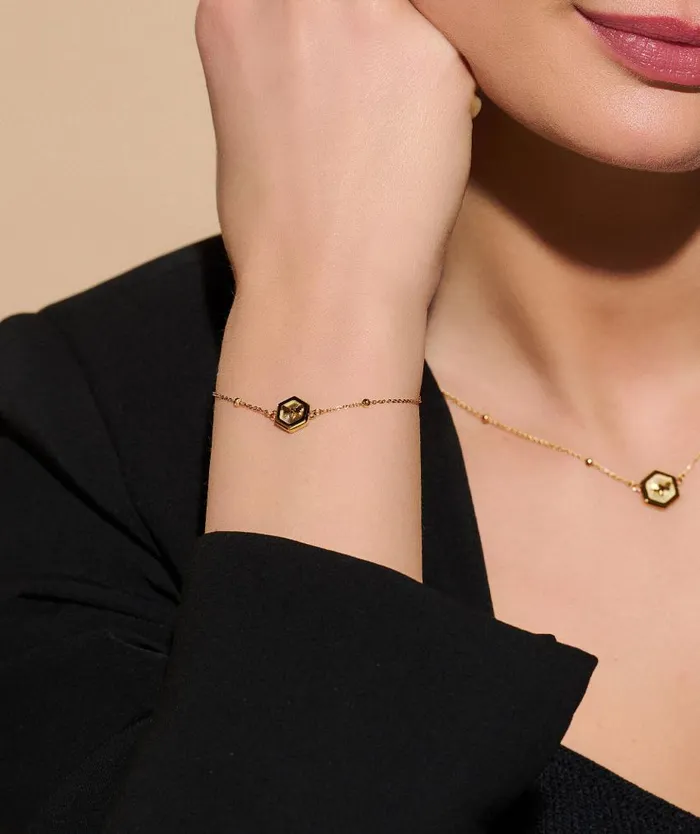 Bracelets Women Olivia Burton Minima Bee Gold Bracelet