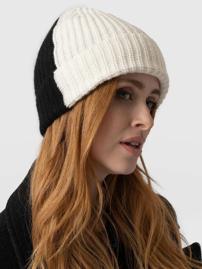 Cashmere Beanie 8211 CreamBlack Creamblack Women Saint And Sofia Scarves and Hats