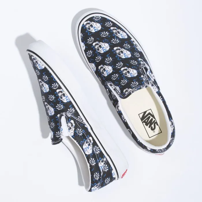 Classics Shoes MenWomen Vans Flash Skulls Classic SlipOn Blacktrue White Classics Shoes MenWomen Vans Flash Skulls Classic SlipOn Blacktrue White