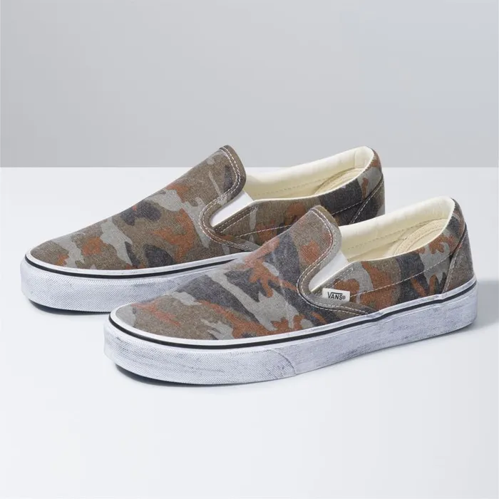 Classics Shoes MenWomen Vans Washed Classic SlipOn Camotrue White